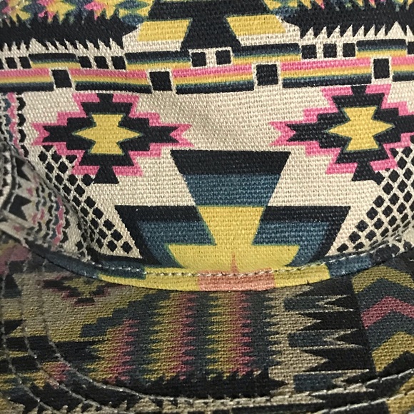 Aztec print hat - Picture 2 of 2